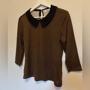 Suzy Shier Brown Blouse with Black Collar